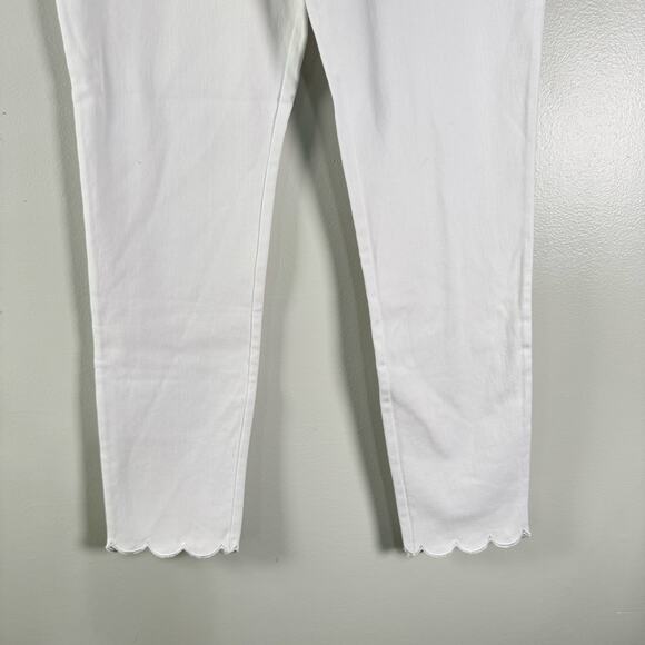 NWT Lysse White Scallop Hem Denim Cropped Pants Mid Rise Bofy Fit Womens Size S - Picture 4 of 11